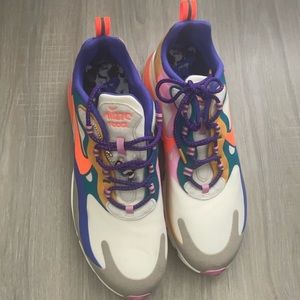 Like New!! Men’s Nike Air Max 270!